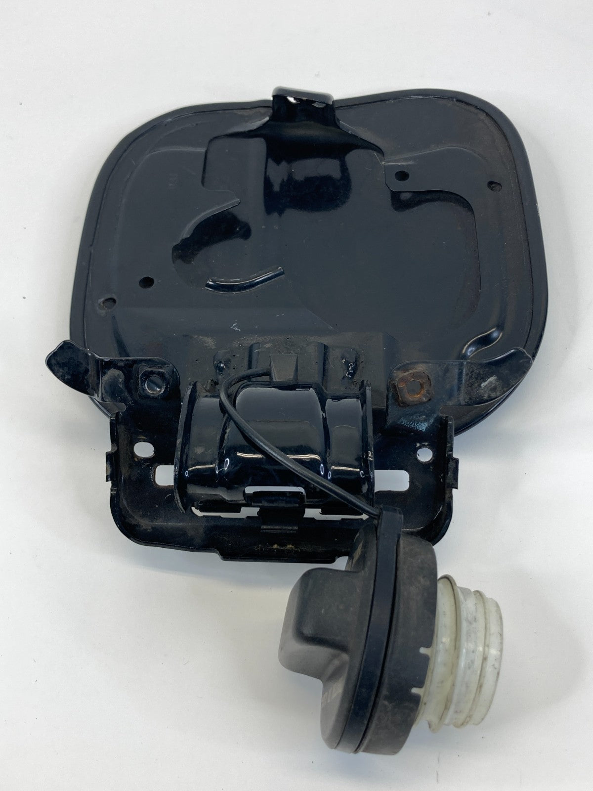 08 09 10 11 12 Honda Accord Fuel Filler Door Gas Lid Cover w/ Tank Cap OEM