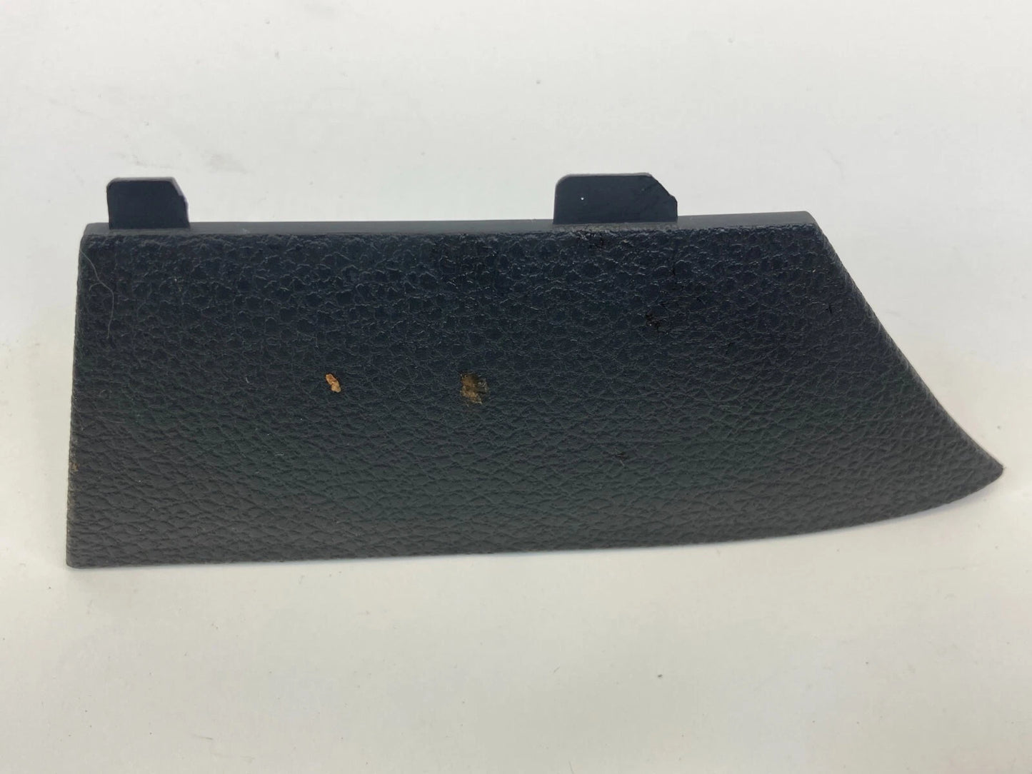 2011-2018 VOLKSWAGEN JETTA SEDAN FRONT RIGHT DOOR PANEL HANDLE ACCESS COVER