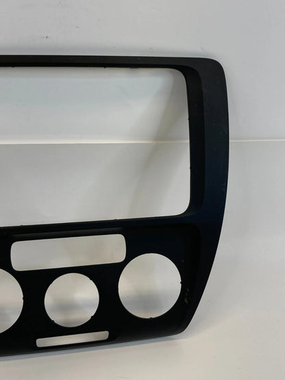 2011-2014 VOLKSWAGEN JETTA DASH RADIO CLIMATE CONTROL TRIM BEZEL 5C6-858-069 OEM