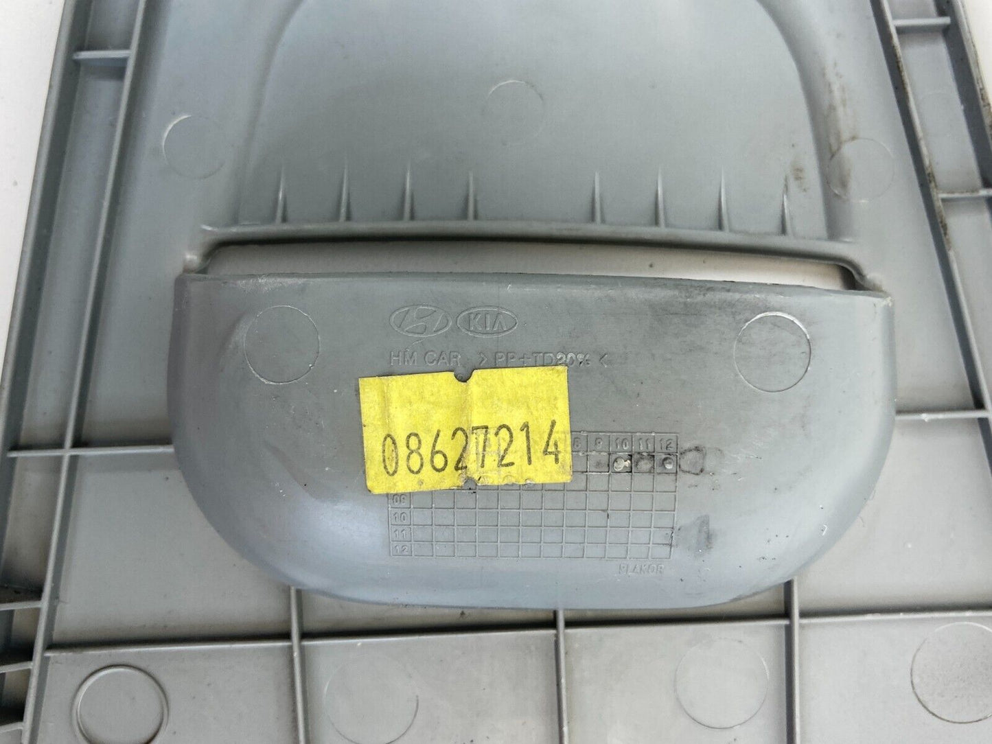 2009 2010 2011 Kia Borrego Rear Spare Tire Jack Storage Compartment Cover OEM