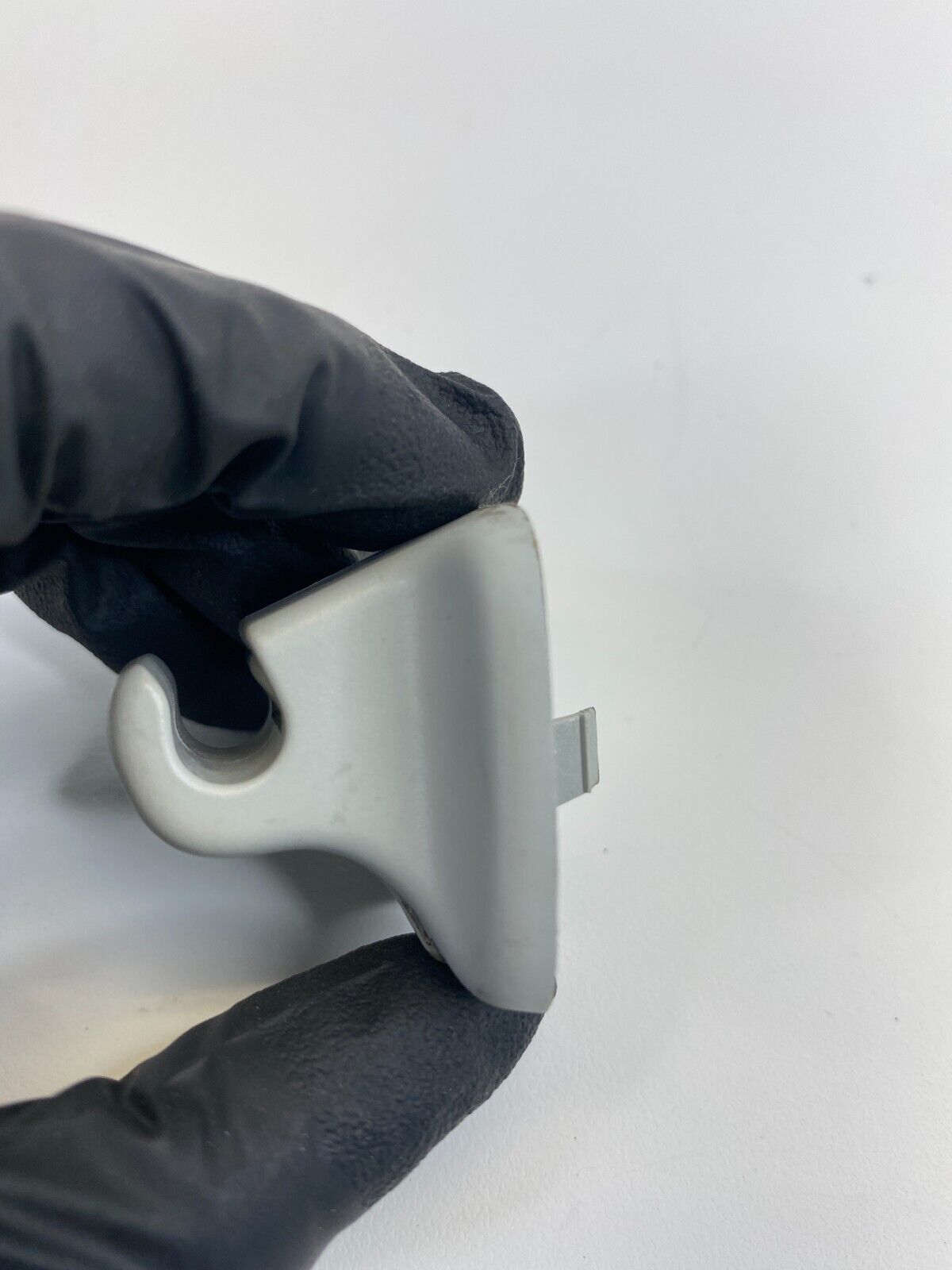 2011-2018 VW Jetta Front Sun Visor Holder Sunvisor Hook Clip Hanger 1K0857561B