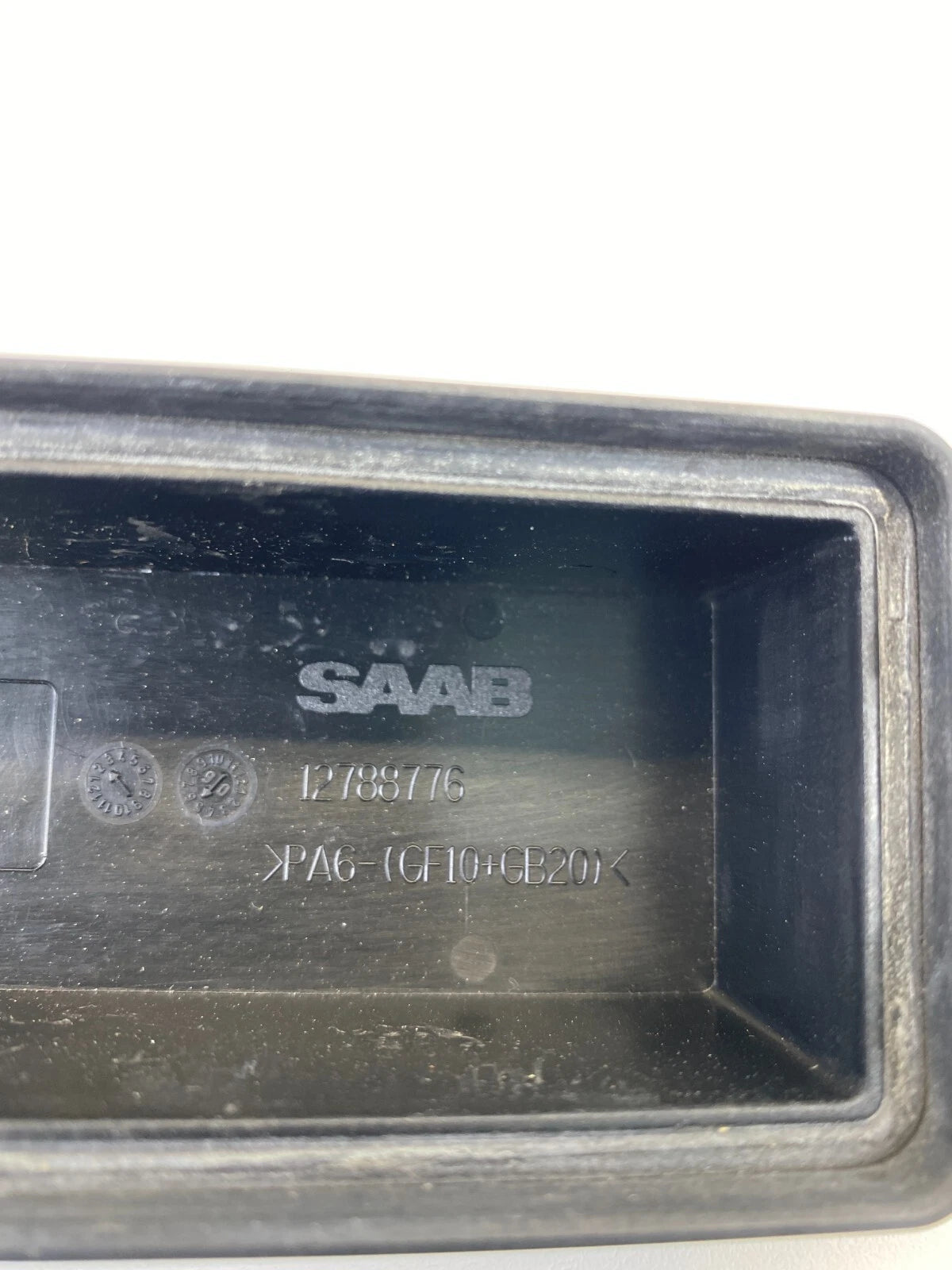 03 04 05 06 07 08 09 10 11 SAAB 9-3 FRONT FUSE RELAY BOX COVER CAP 12788776 OEM
