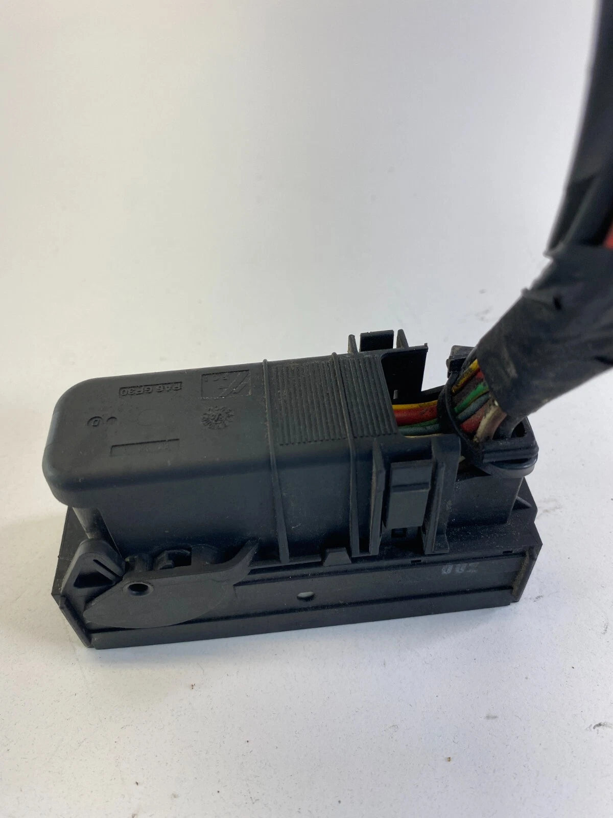 2004-2010 VOLVO S40 ABS ANTI LOCK BRAKE PUMP PIGTAIL PLUG CONNECTOR RELAY OEM