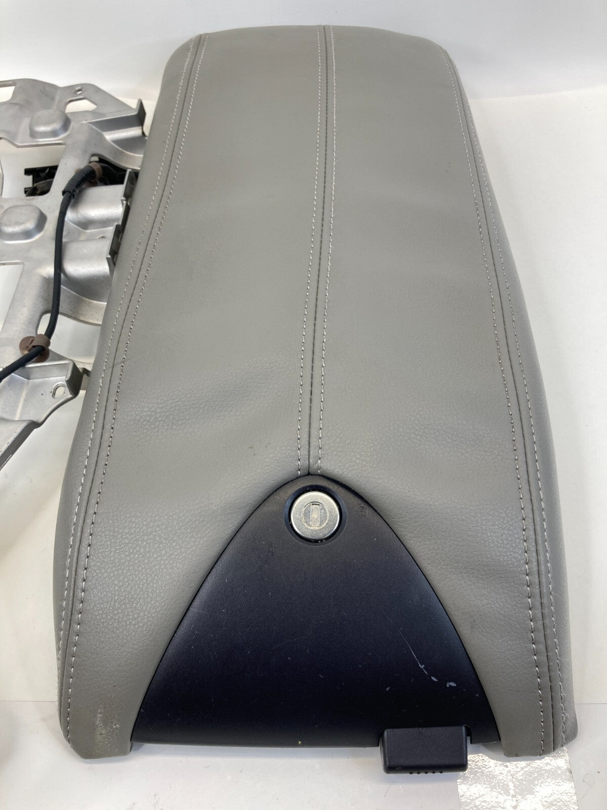 10-12 Acura RDX Center Console Lid Armrest Arm Rest Top Lid Cover W/ Hinge OEM