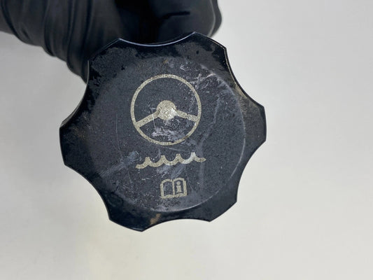 2009-2017 CHEVROLET TRAVERSE POWER STEERING RESERVOIR FLUID FILLER CAP COVER LID