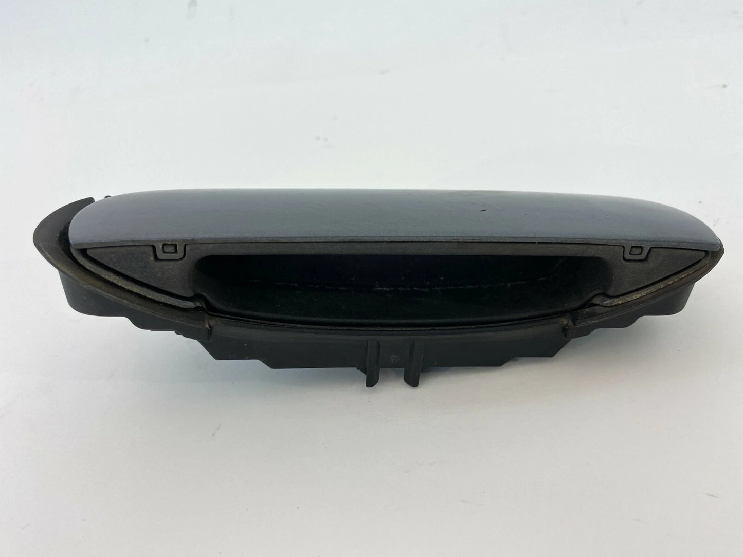 1998-2004 AUDI A6 REAR RIGHT PASSENGER OUTER EXTERIOR DOOR HANDLE ASSEMBLY OEM