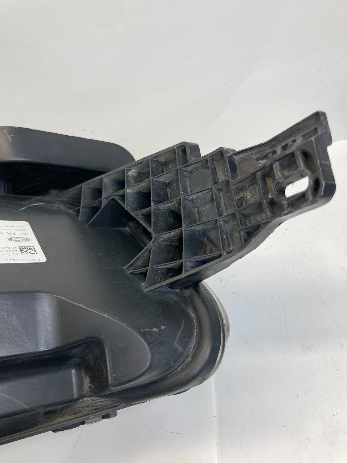 2016-2019 Ford Police Interceptor Sedan Right Headlight Headlamp Halogen OEM