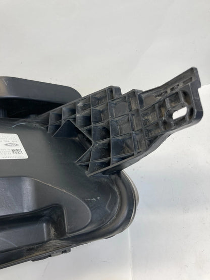 2016-2019 Ford Police Interceptor Sedan Right Headlight Headlamp Halogen OEM