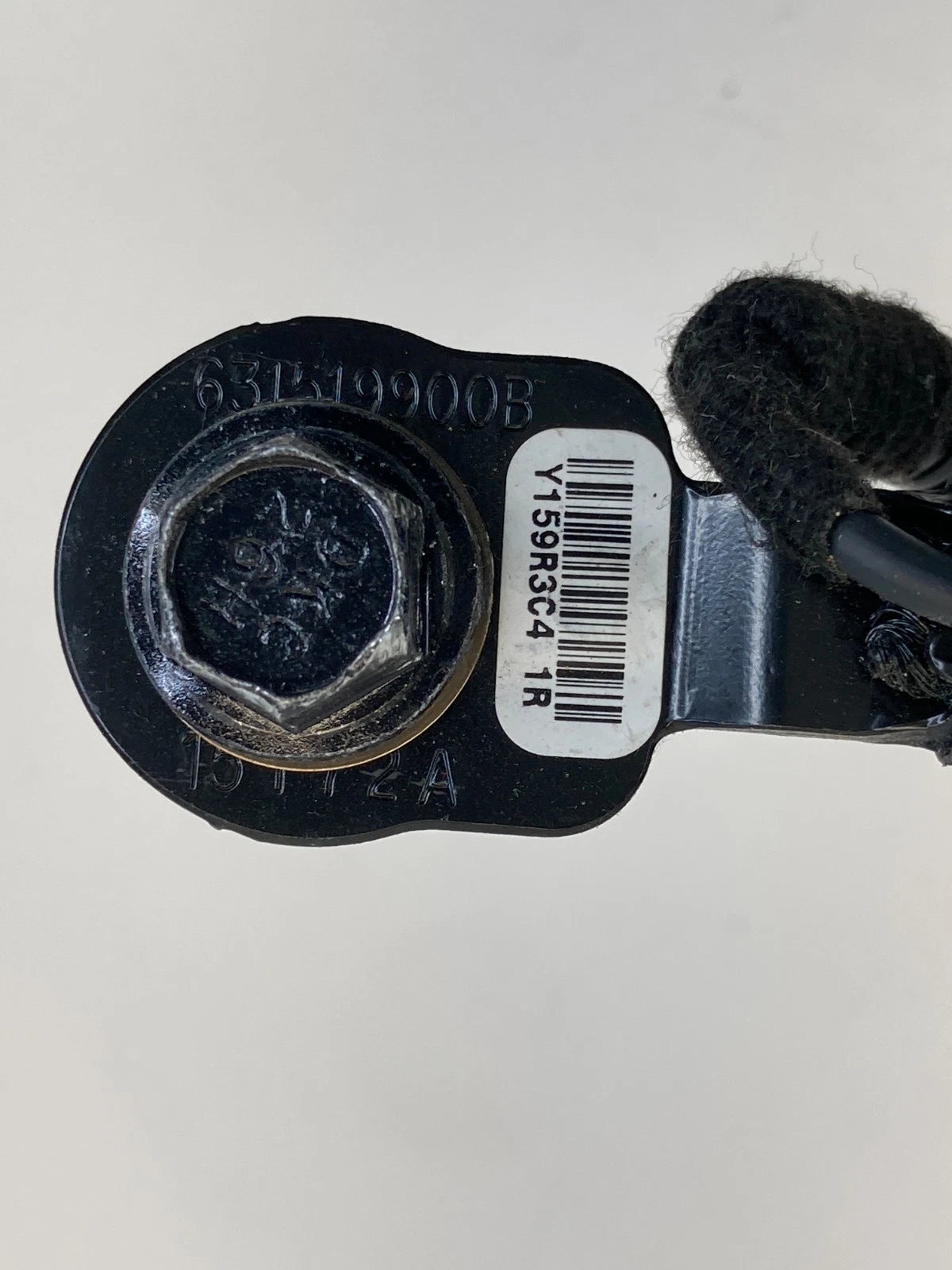 2016-2020 KIA SORENTO FRONT PASSENGER SIDE SEATBELT BUCKLE POWER SEAT 631519900B