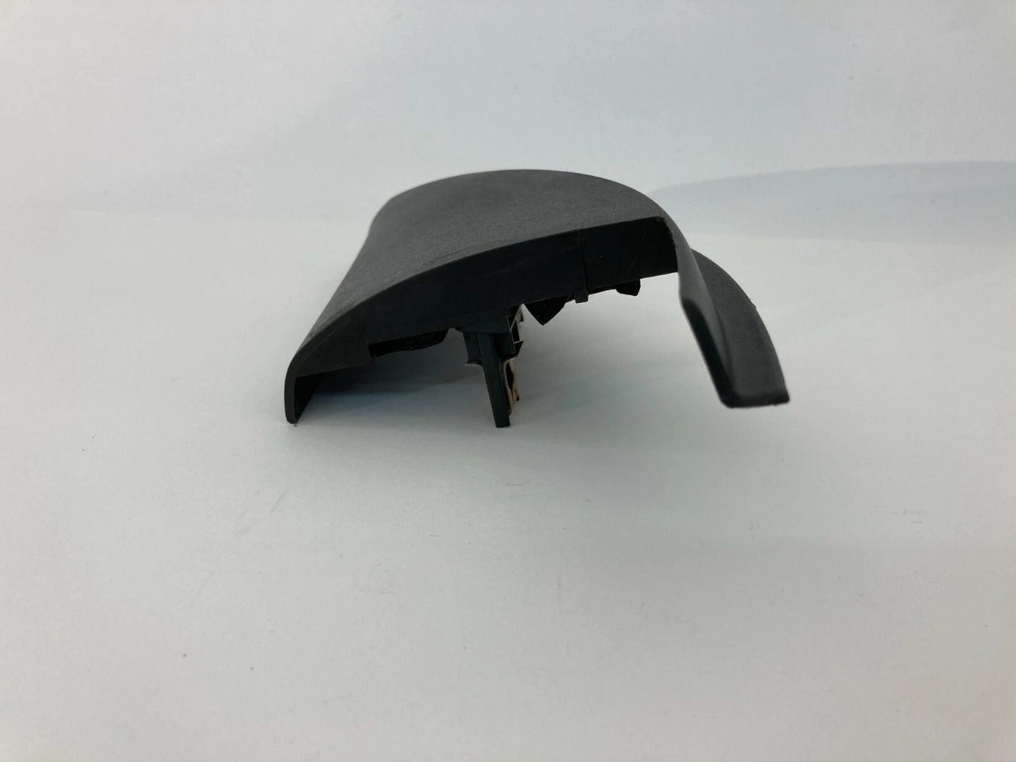 2007-2010 SATURN OUTLOOK FRONT LEFT DRIVER INNER DOOR PANEL MIRROR COVER TRIM