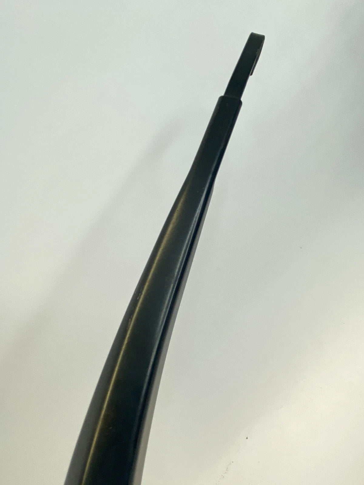 2004-2009 TOYOTA PRIUS FRONT LEFT AND RIGHT WINDSHIELD WIPER ARM PAIR SET OEM
