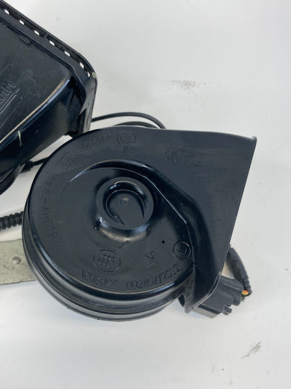 2013-2016 Ford Escape Low & High Horn Note Tone Pitch Alarm Signal E30055306 OEM