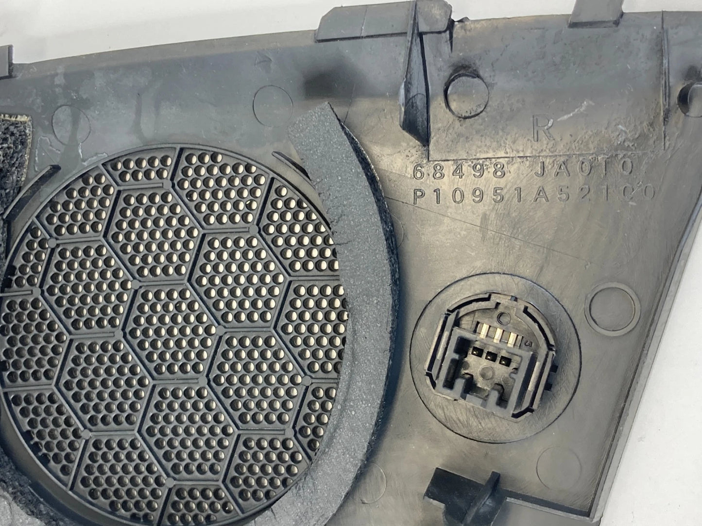 2009-2014 NISSAN MAXIMA UPPER DASH RIGHT TWEETER SPEAKER COVER GRILLE TRIM OEM