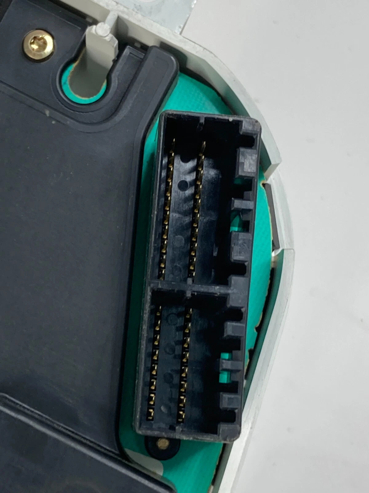 2003-2005 HYUNDAI SONATA 2.7L AT SPEEDOMETER INSTRUMENT CLUSTER 166.504 MILES