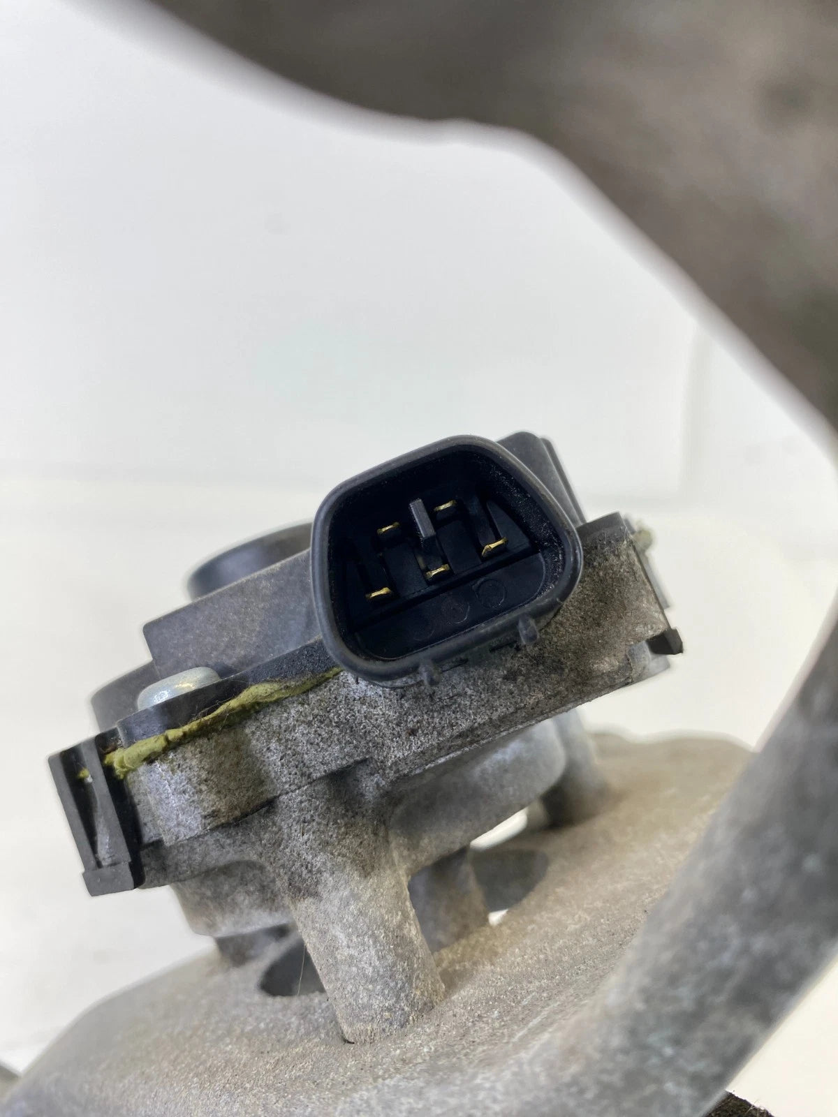 2012-2019 FIAT 500 FRONT WINDSHIELD WIPER MOTOR W/ LINKAGE ASSEMBLY OEM