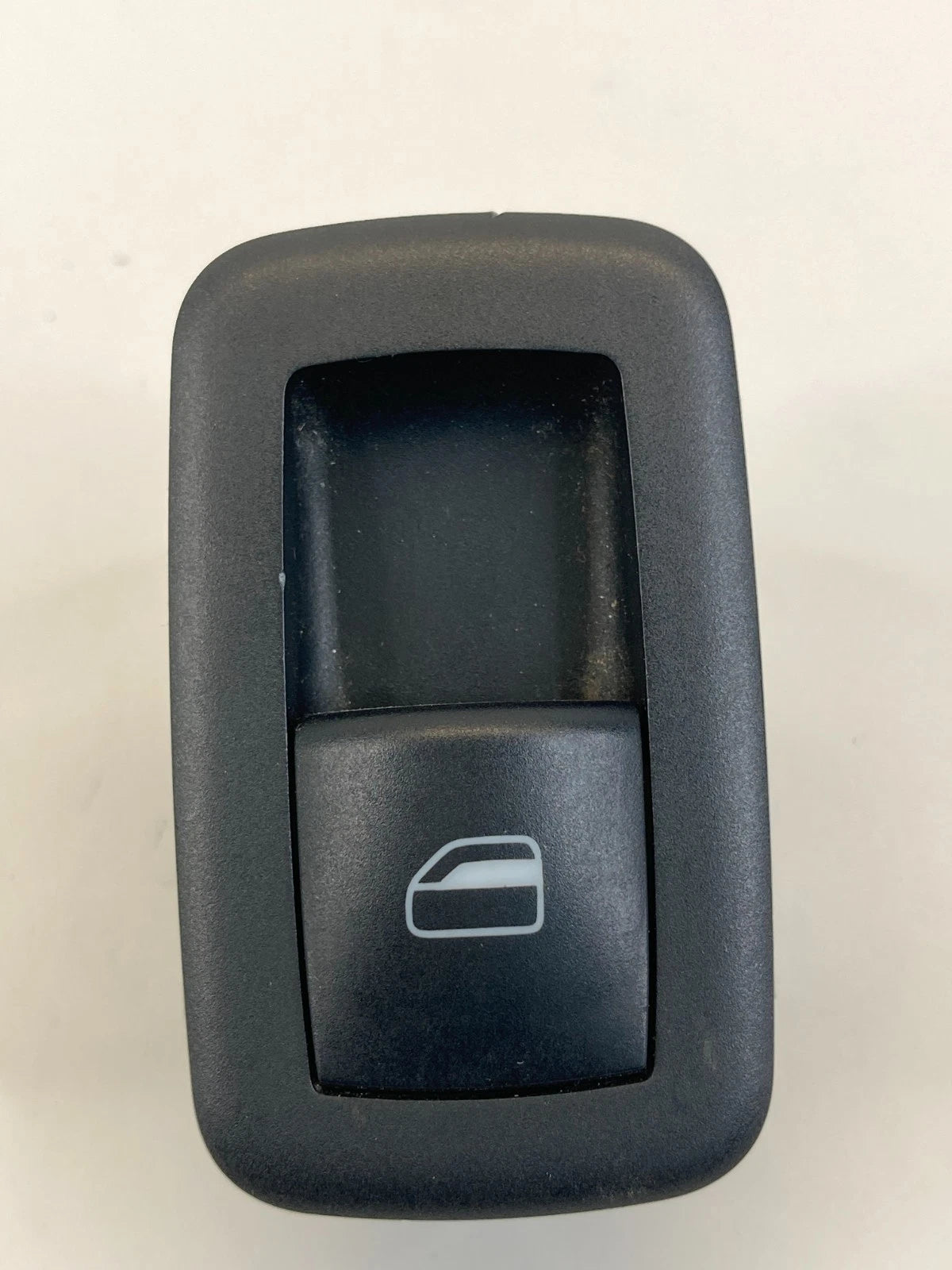 2011-2017 DODGE JOURNEY REAR LEFT BACK SIDE WINDOW CONTROL SWITCH 68080842AA OEM