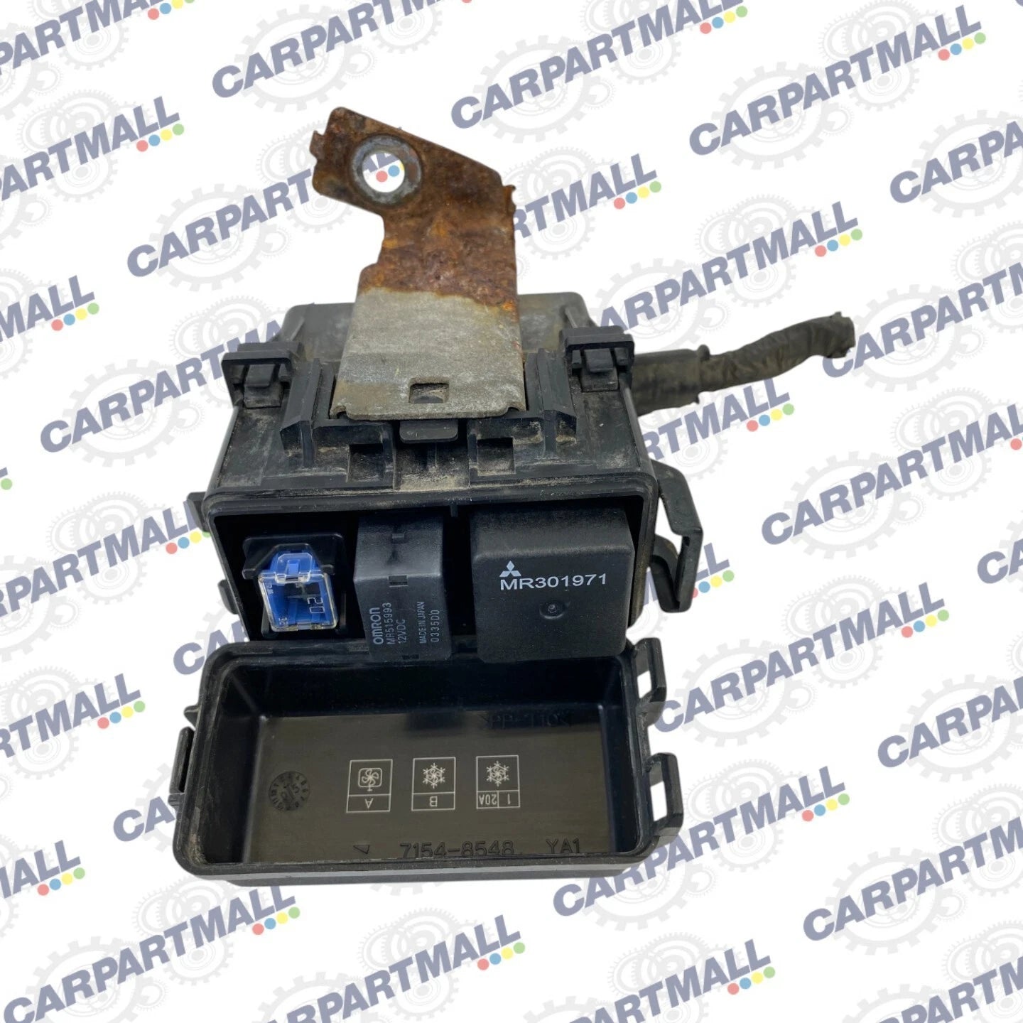 2005 05 MITSUBISHI GALANT UNDER HOOD A/C FUSE RELAY BOX ASSEMBLY MR301971
