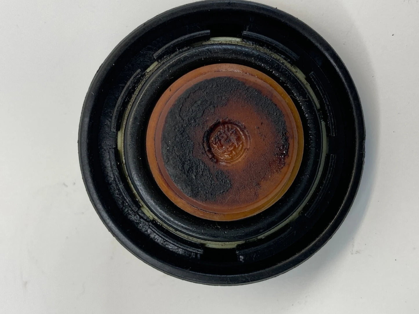 2010-2023 KIA FORTE 2.0L ENGINE OIL FILLER FLUID CAP COVER LID SAE 5W-20 OEM