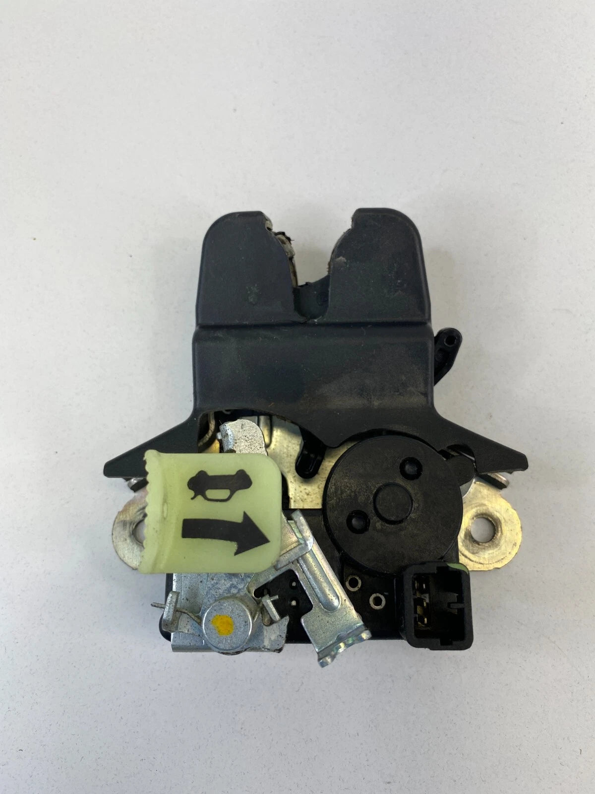 2015 2016 2017 HYUNDAI SONATA SEDAN REAR TRUNK LOCK LATCH ACTUATOR OEM