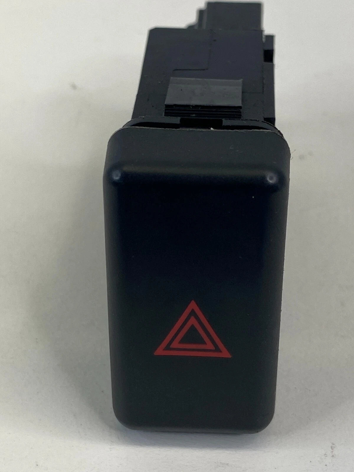 04-09 MAZDA 3 HAZARD EMERGENCY WARING LIGHT CONTROL SWITCH BUTTON BP4K-664H0 OEM