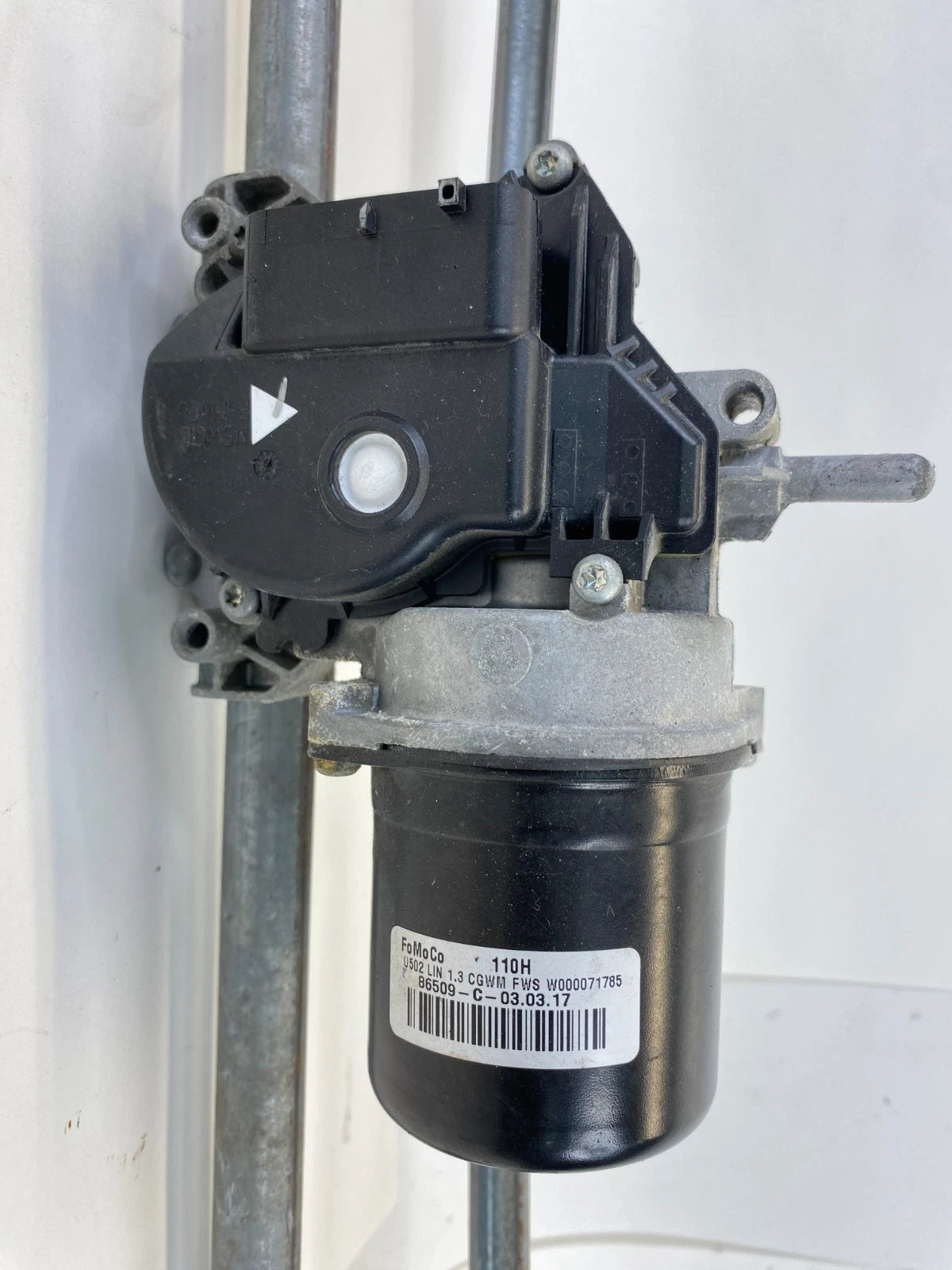 2013-2019 FORD EXPLORER INTERCEPTOR FRONT WINDSHIELD WIPER MOTOR W/ LINKAGE