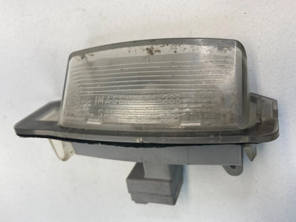 2007-2020 MITSUBISHI OUTLANDER REAR LICENSE LAMP PLATE LIGHT A046017 OEM