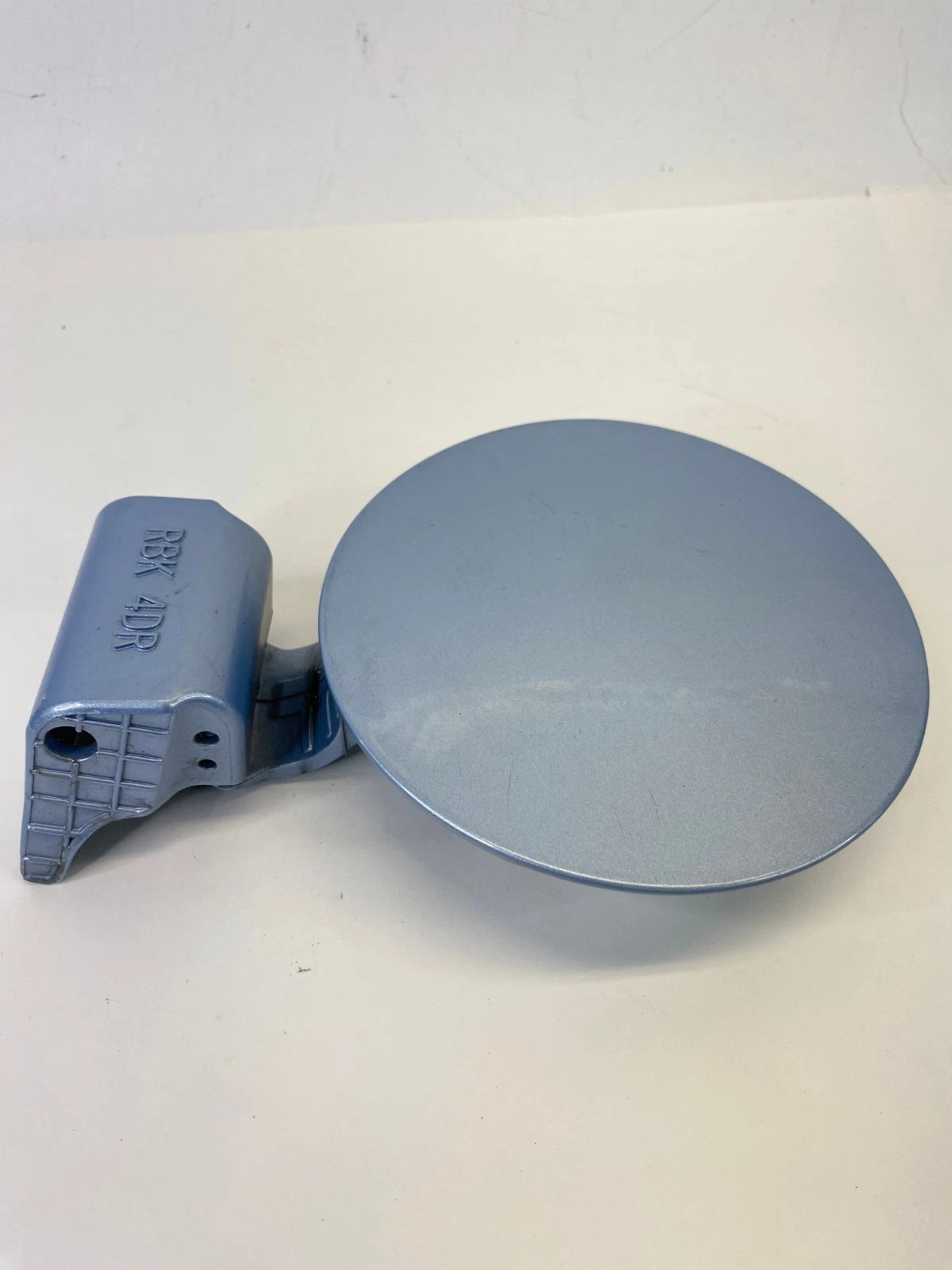 2012-2017 HYUNDAI ACCENT SEDAN FUEL FILLER GAS TANK DOOR LID CAP 69510-0U000 OEM