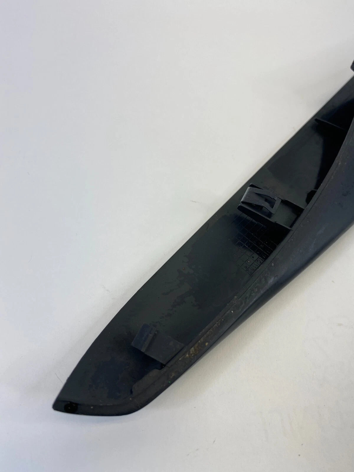 2010-2013 KIA FORTE CENTER CONSOLE RIGHT SIDE BEZEL GARNISH TRIM B27050-35026