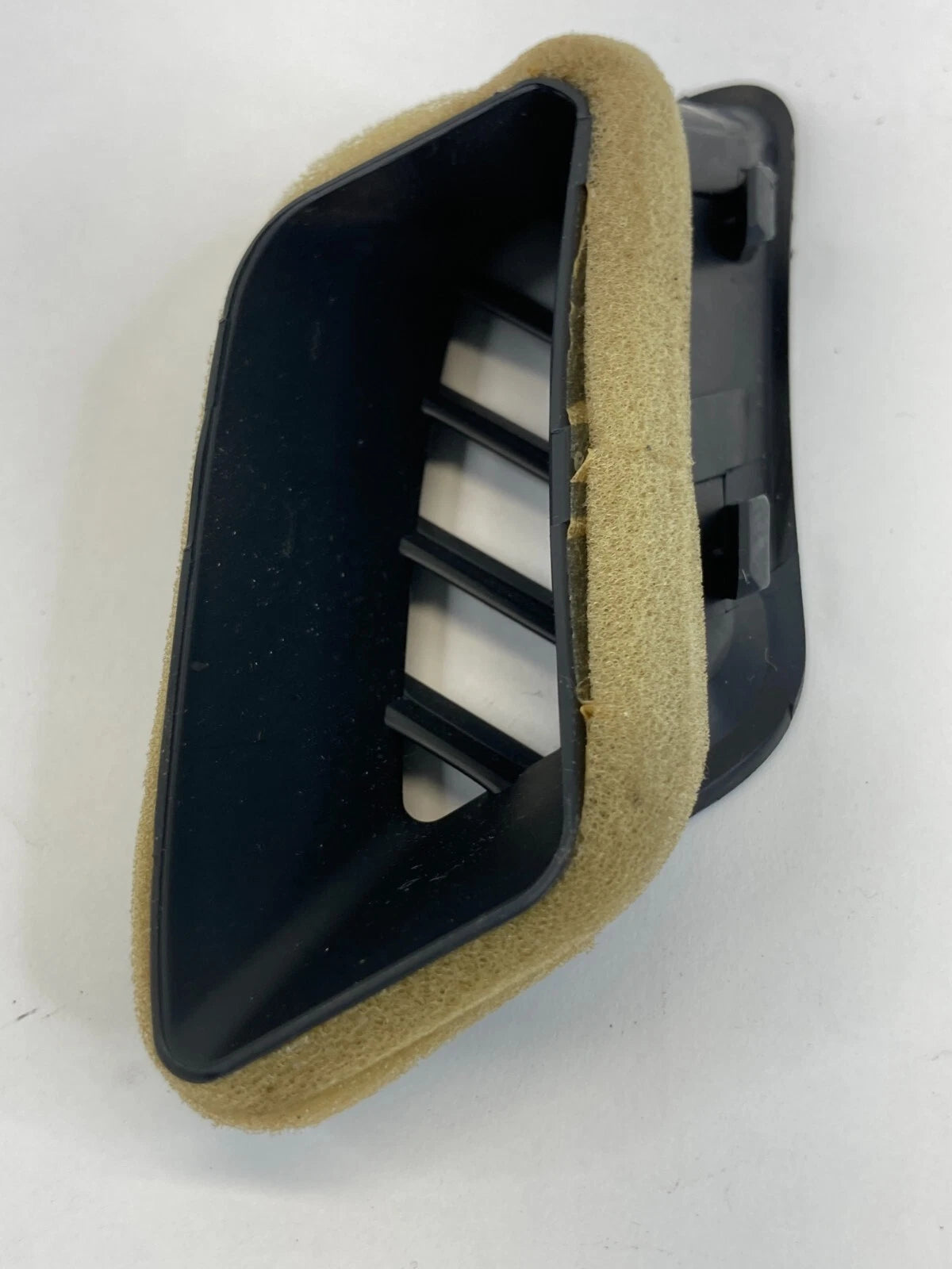 2008-2013 NISSAN ROGUE DASH FRONT LEFT SIDE A/C VENT DEFROST GRILL OUTLET OEM