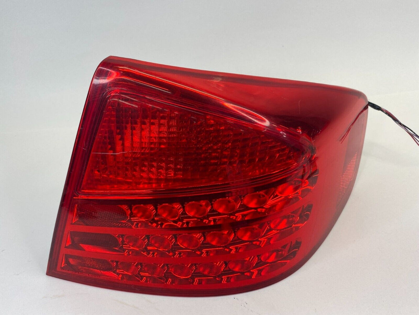 2003 2004 Infiniti G35 Sedan Right Side Outer Tail Light Taillight Tail Lamp OEM