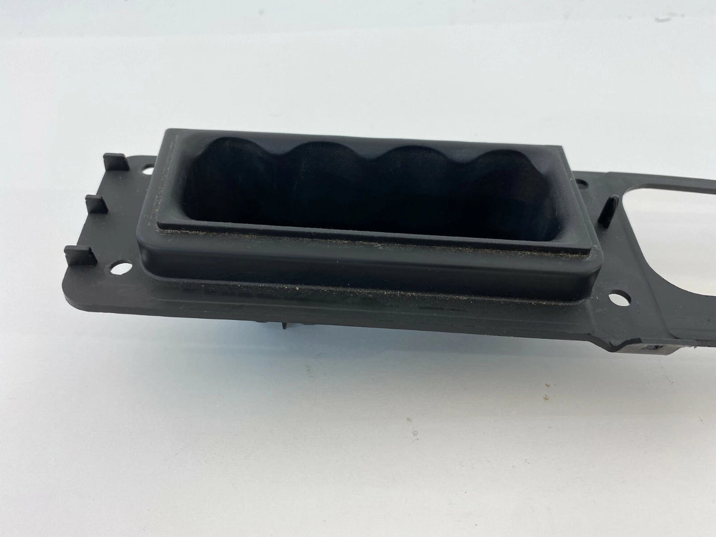 2007-2010 JEEP PATRIOT COMPASS FRONT RIGHT PASSENGER WINDOW SWITCH BEZEL TRIM