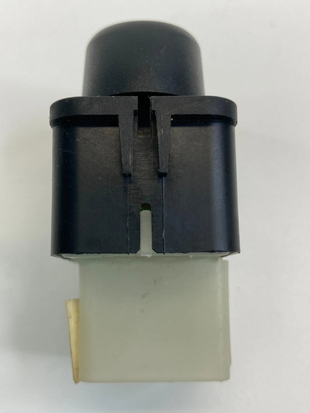 2000-2007 FORD TAURUS FRONT RIGHT SIDE DOOR POWER WINDOW SWITCH BUTTON FR RH