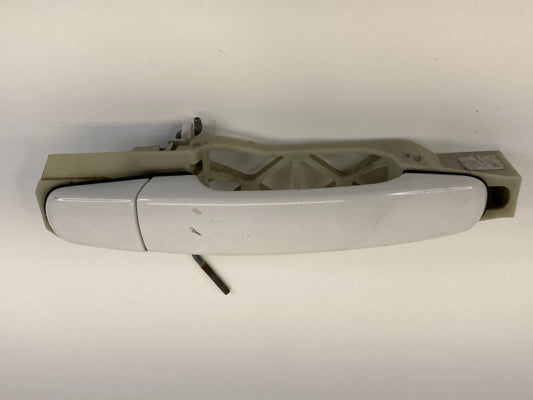 05-10 PONTIAC G6 REAR RIGHT EXTERIOR DOOR HANDLE ASSEMBLY 8554 WHITE OEM