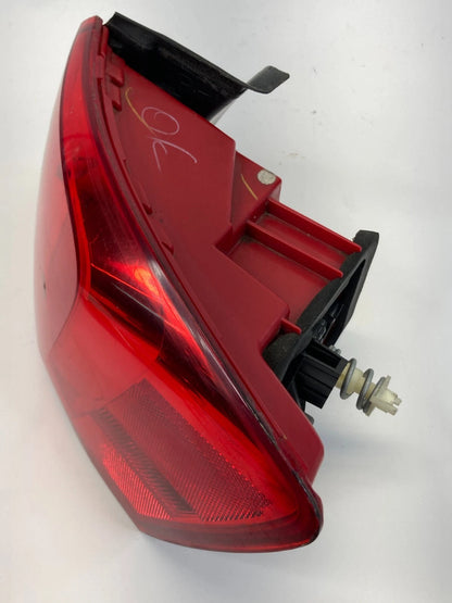2011-2014 VOLKSWAGEN JETTA SEDAN RH PASSENGER SIDE OUTER TAILLIGHT TAILLAMP OEM