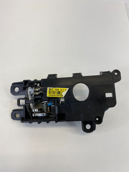2014-2018 Kia Forte Forte5 Rear Right Interior Door Handle Inner 82623-A7000 OEM