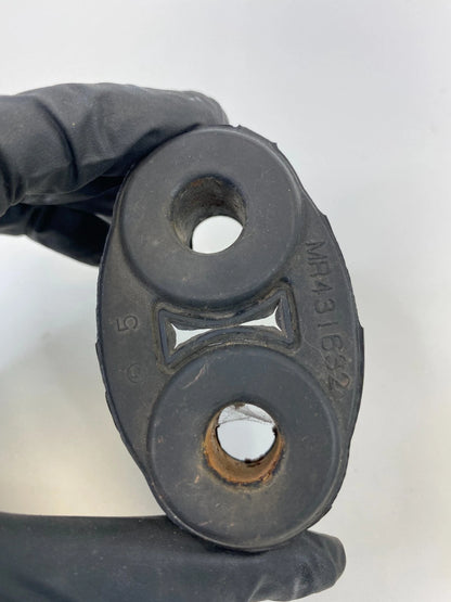 2008-2015 MITSUBISHI LANCER EXHAUST INTER-COOLER HANGER RUBBER MOUNT MR431632