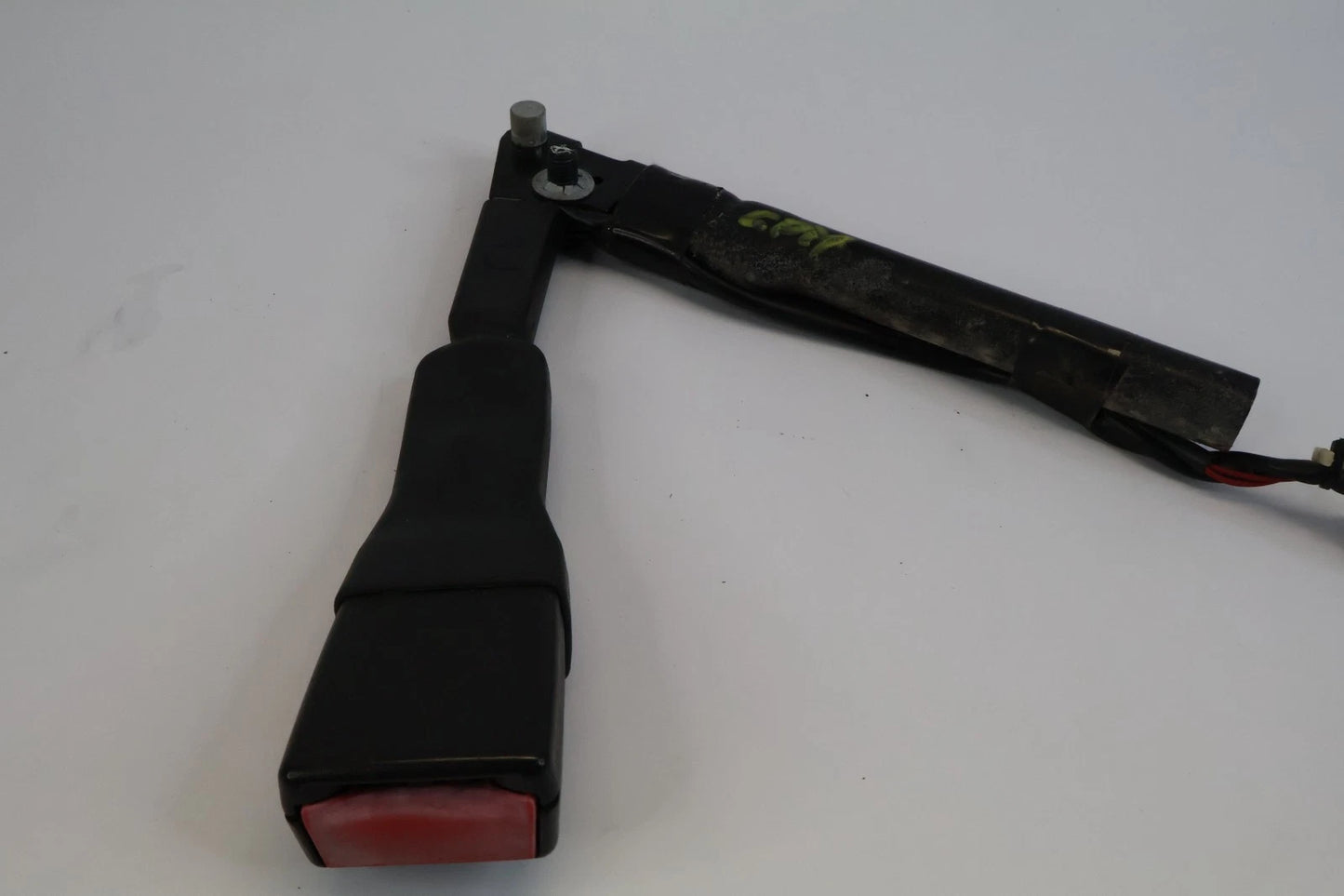 2020-2025 FORD EXPLORER REAR LH DRIVER 2ND ROW SEAT BELT OUTER BUCKLE END OEM