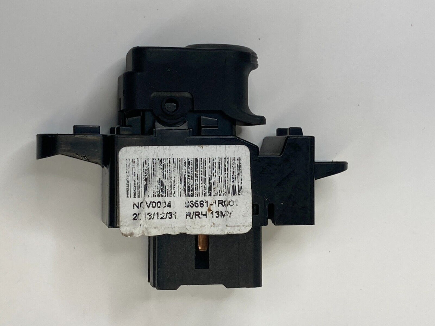 2013-2017 Hyundai Accent Rear Right Side Door Power Window Control Switch OEM