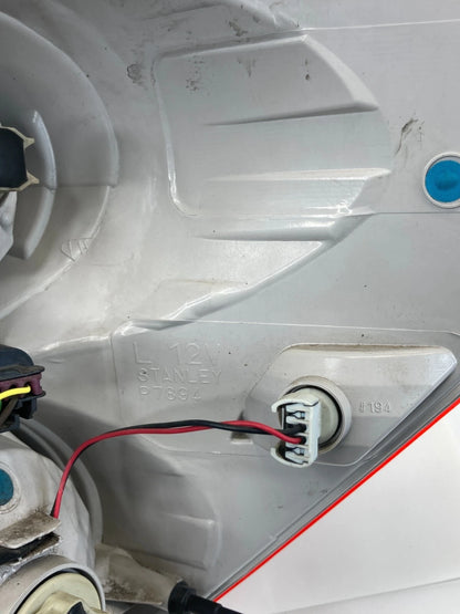 2010-2015 CHEVROLET CHEVY EQUINOX LEFT DRIVER SIDE TAIL LIGHT TAILLIGHT ASSY OEM