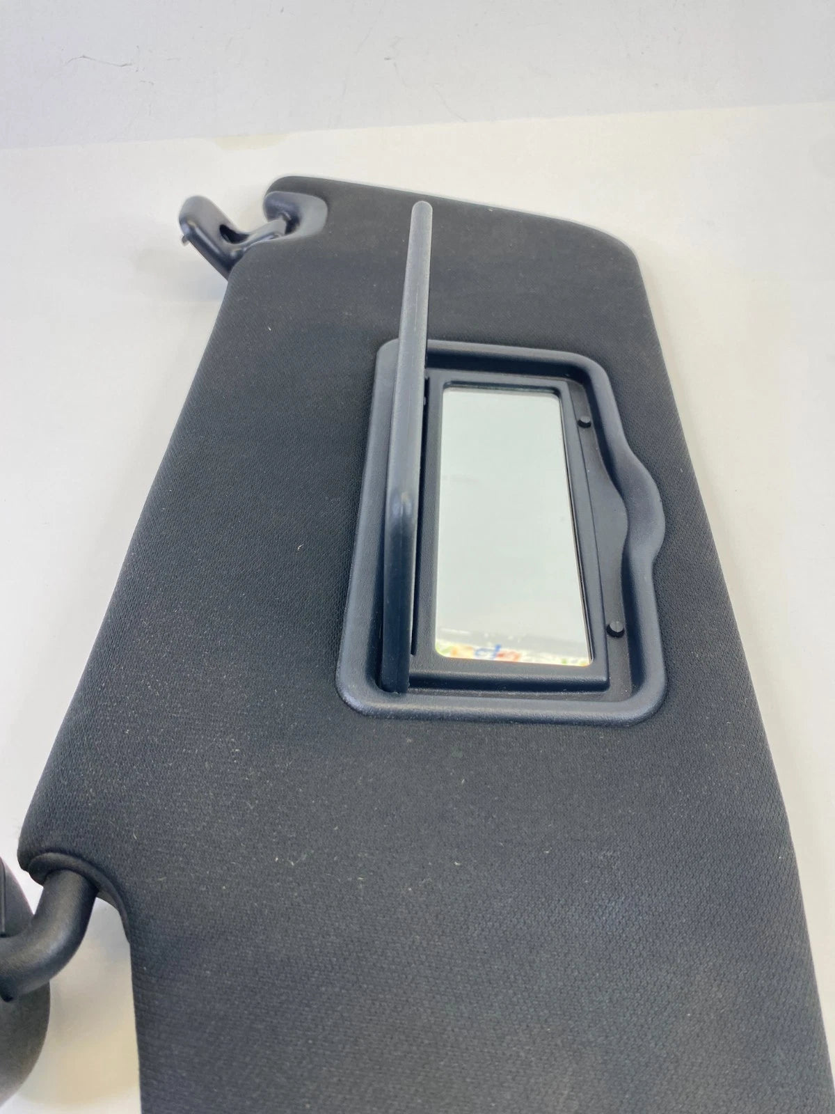 2016-2019 FORD EXPLORER POLICE INTERCEPTOR ROOF LEFT SIDE SUNVISOR SUN VISOR OEM