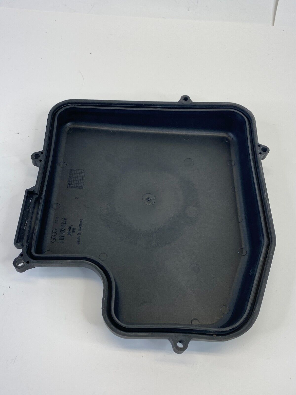 00 01 Audi A6 Quattro 2.8L Engine Computer Control Housing Box Cover 801907613A