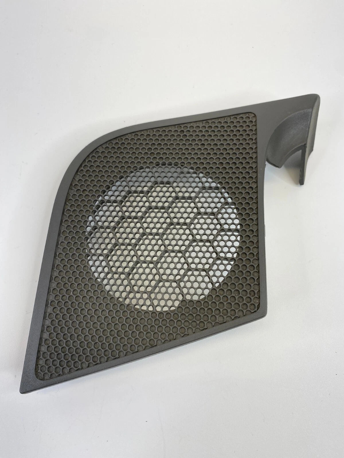2005-2007 JEEP GRAND CHEROKEE DASH LEFT DRIVER SIDE SPEAKER GRILLE COVER OEM