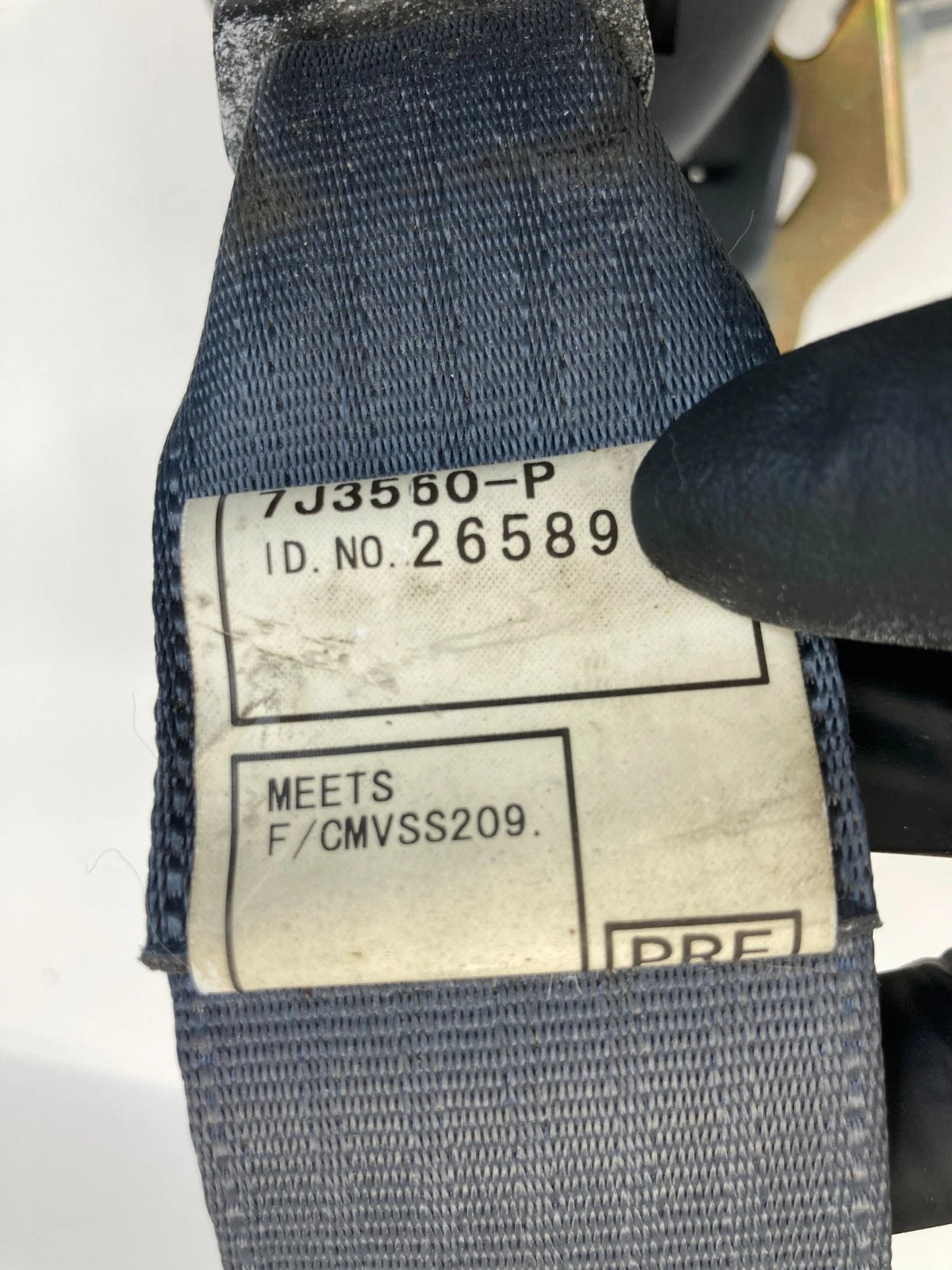 2001 2002 2003 TOYOTA RAV4 FRONT RIGHT PASSENGER SIDE SEAT BELT RETRACTOR OEM