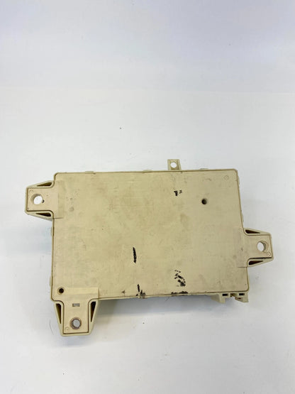 2002-2008 JAGUAR S-TYPE S TYPE CABIN FOOTWELL RELAY FUSEBOX FUSE BOX OEM