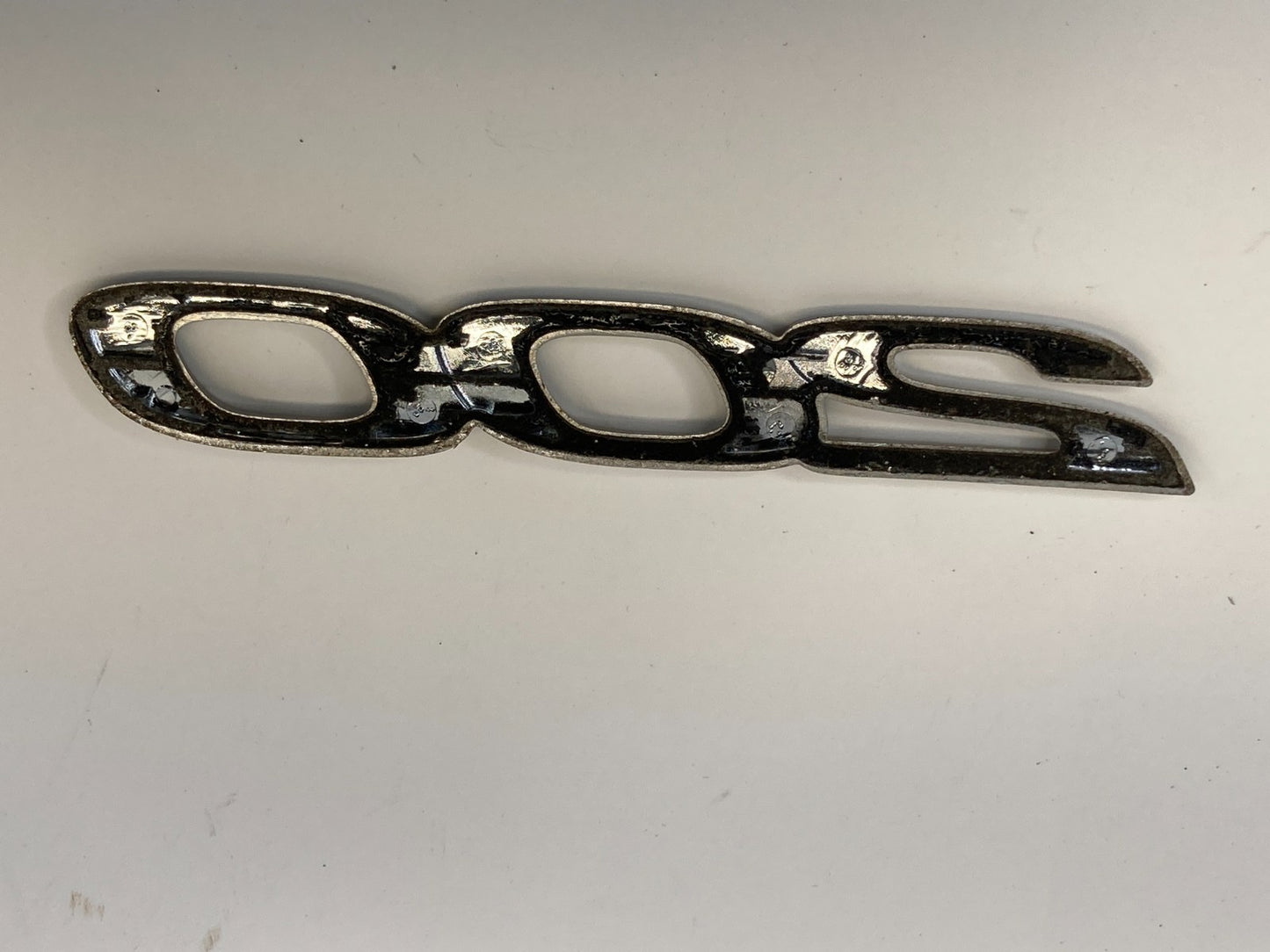 2015-2017 Chrysler 200 SEDAN Rear Deck Lid Emblem Nameplate OEM