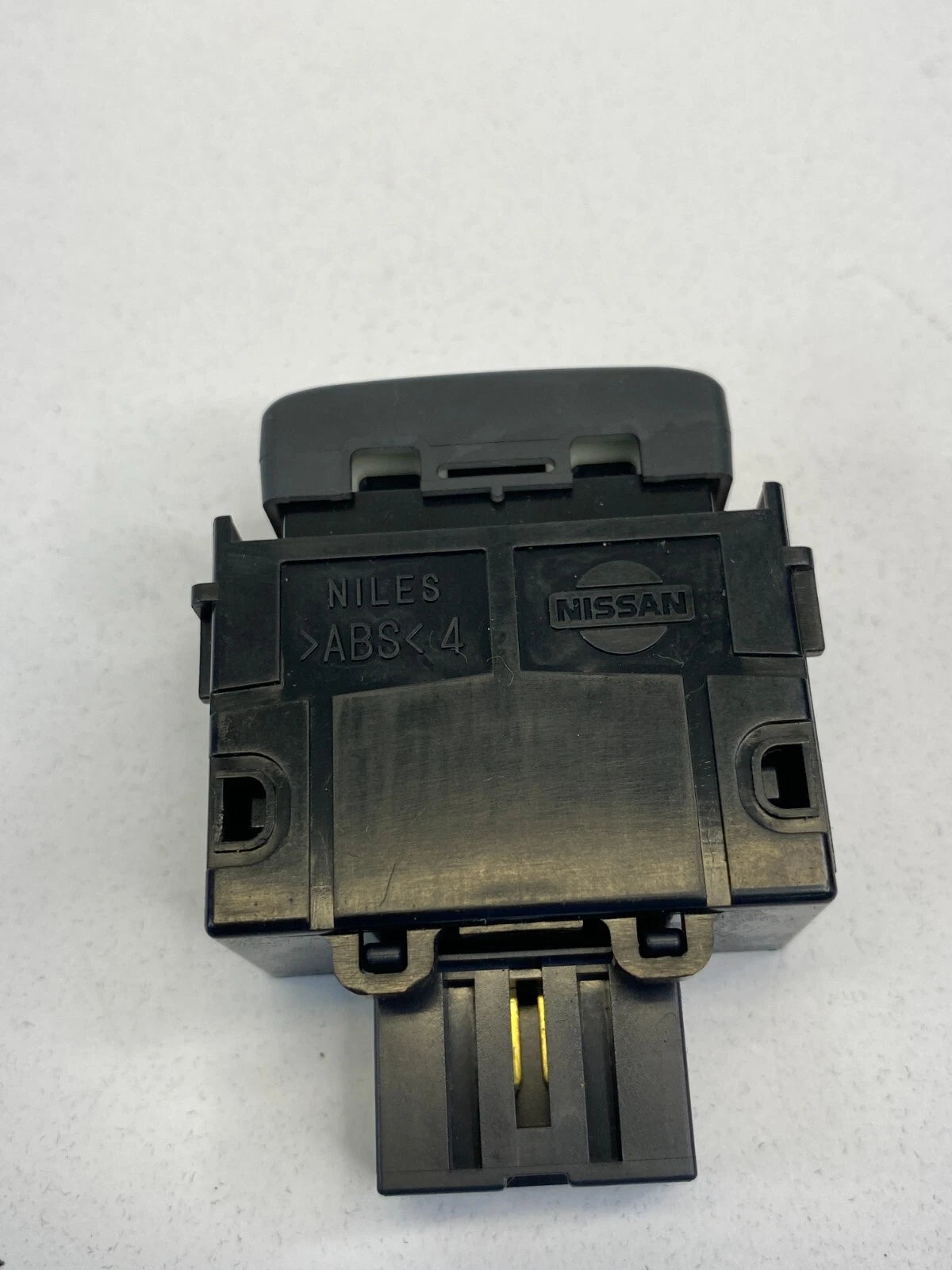2008-2010 NISSAN ROGUE 2.5L L4 16V CVT 4WD STABILITY CONTROL SWITCH ASSEMBLY OEM