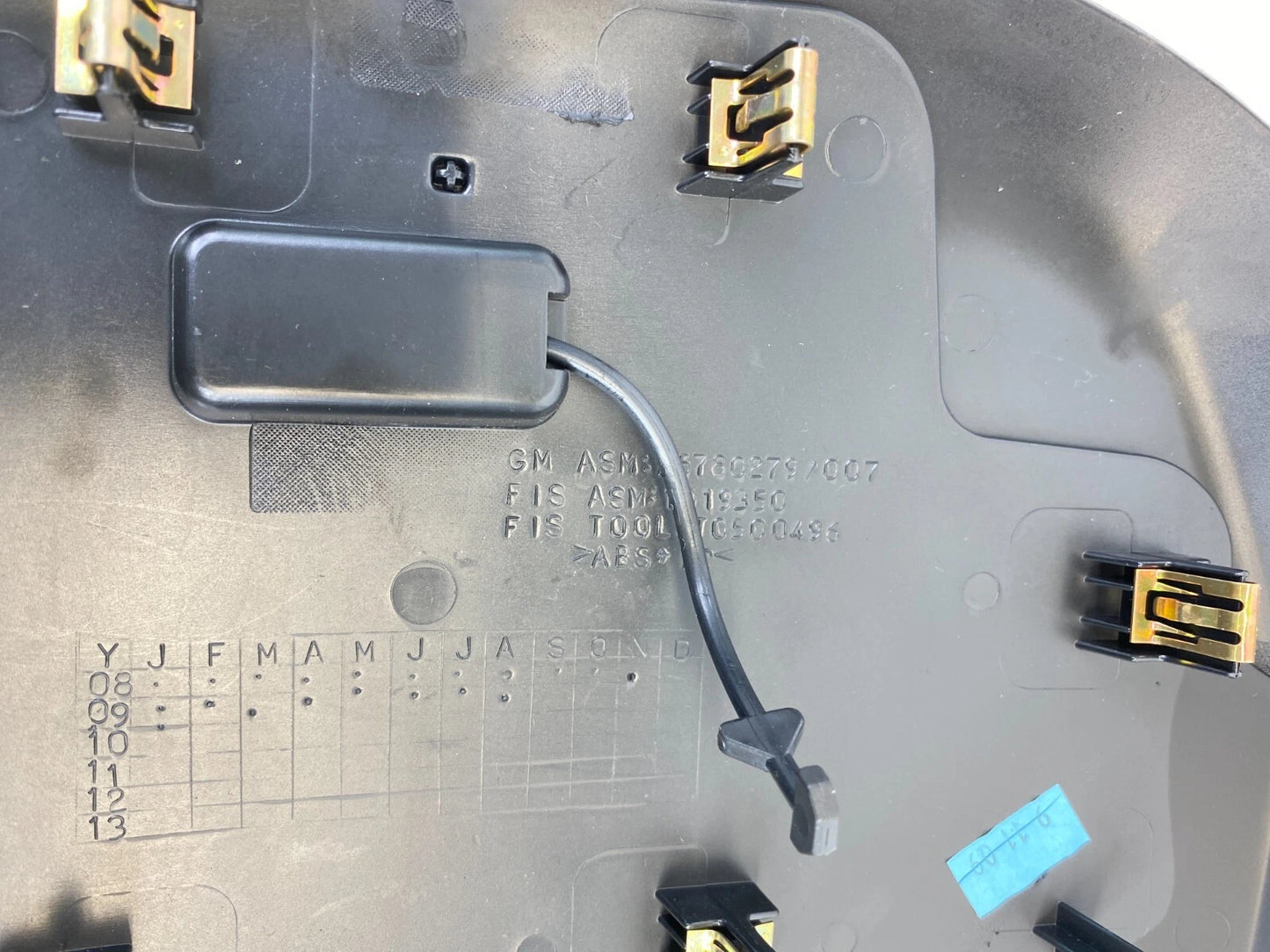 10-17 CHEVY EQUINOX INSTRUMENT PANEL UPPER CLUSTER SPEEDOMETER COVER 25780279