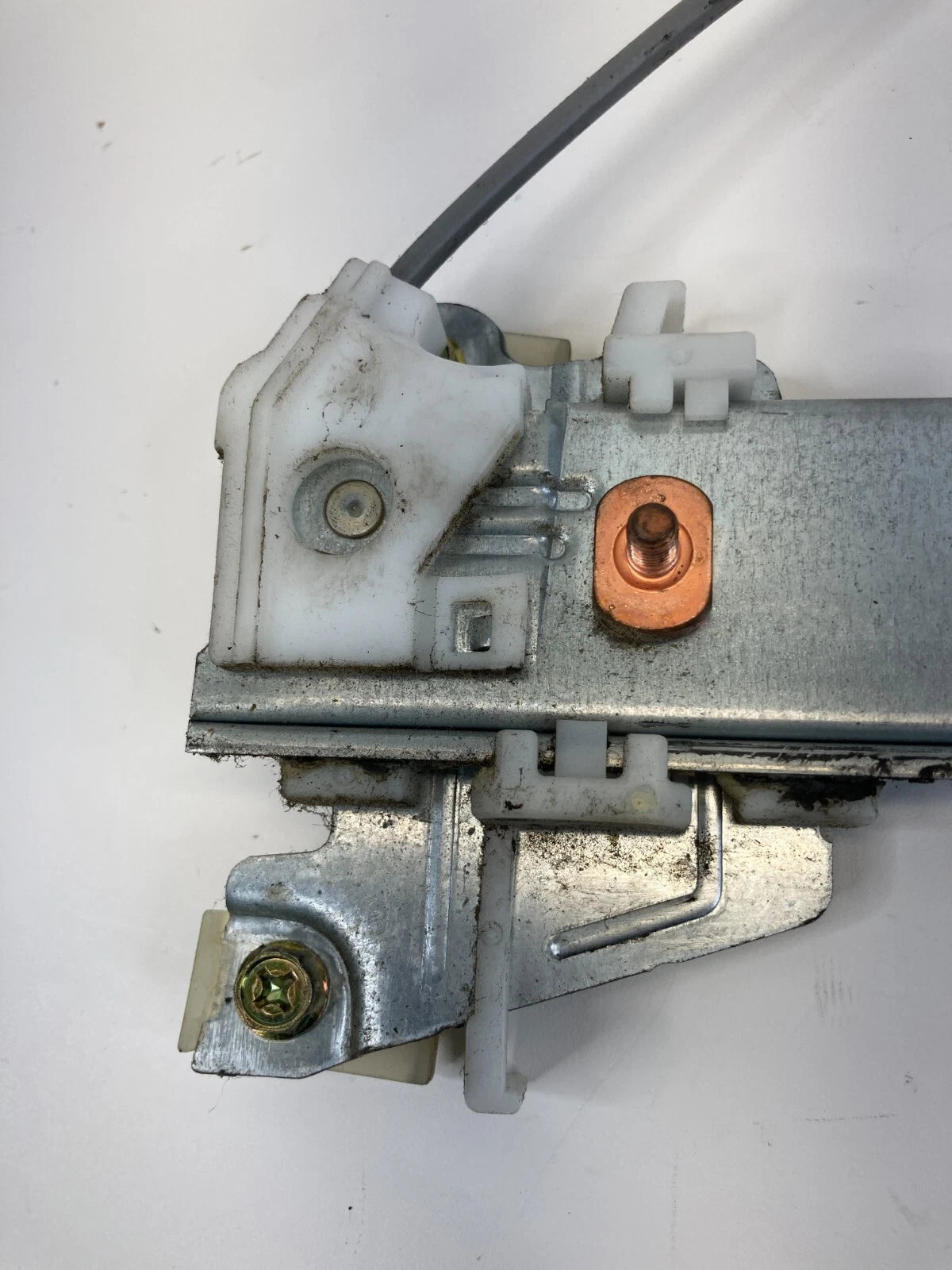2000-2006 MAZDA MPV REAR LEFT REAR DOOR WINDOW REGULATOR MOTOR CM010400F OEM