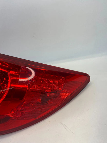 2009-2012 CHEVROLET TRAVERSE REAR RIGHT SIDE OUTER TAIL LIGHT TAILLIGHT OEM