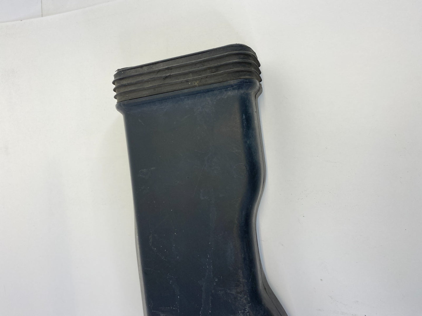 2012-2017 Hyundai Accent 1.6L L4 Air Cleaner Intake Duct Tube Hose 28212-1R100